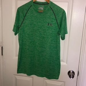 Boys under armor shorts sleeve shirt sz  small